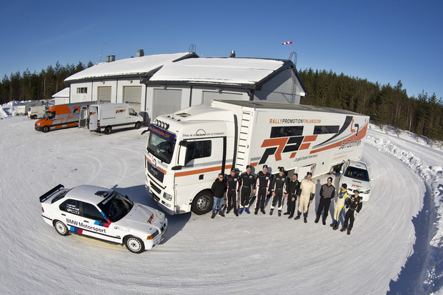 Group at Tuupovaara Rally Center